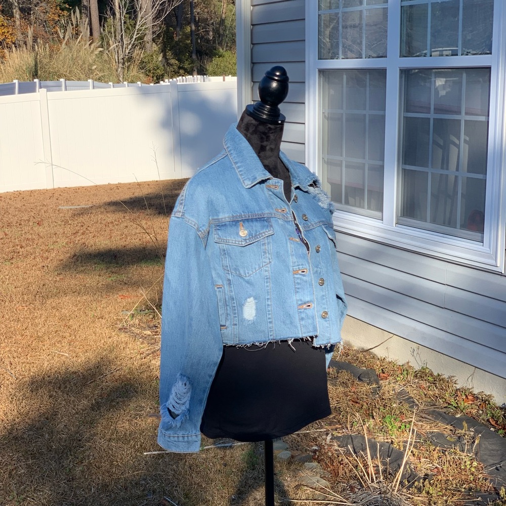 Forever 21 distressed crop Jean jacket